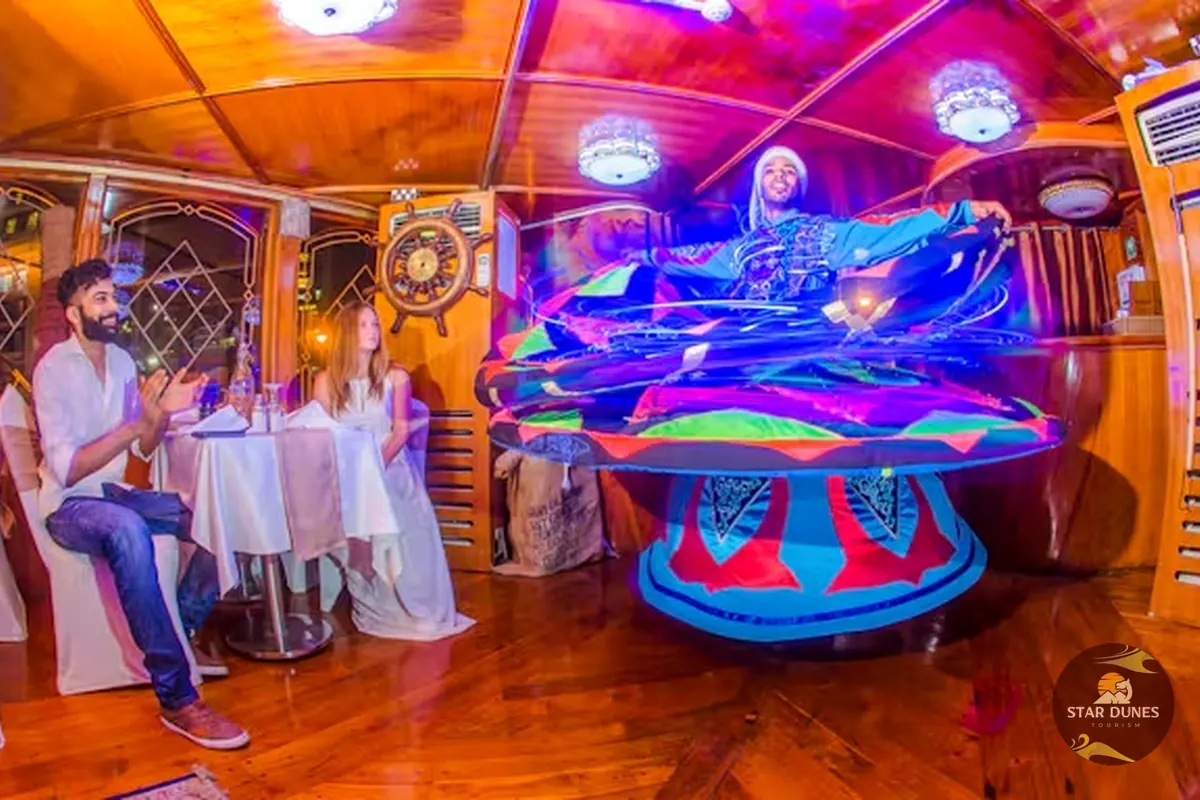 Live Tanoura Show