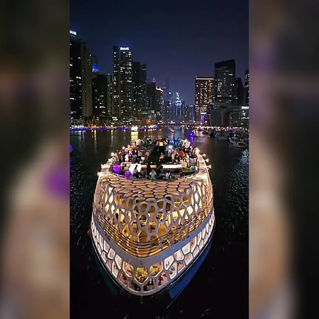 lotus-royale-dubai-marina-night-cruise